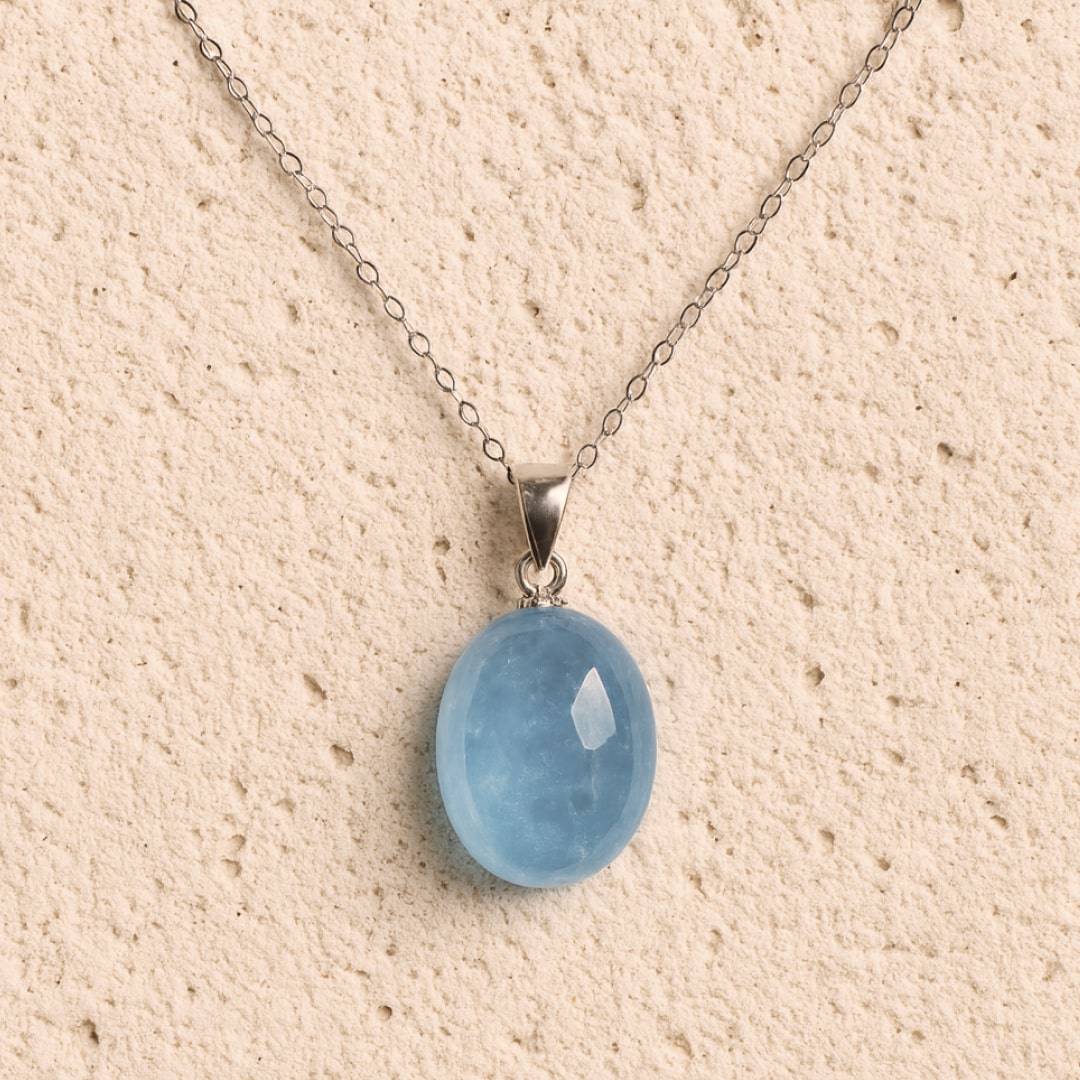 “Deep Calm” Pendant in Aquamarine