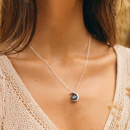 “Enchanted Moon” Pendant in Labradorite & Silver