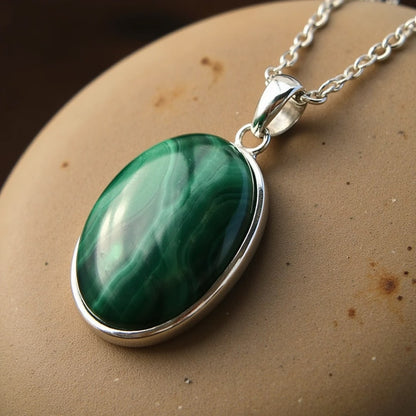 “Healing” Pendant in Malachite