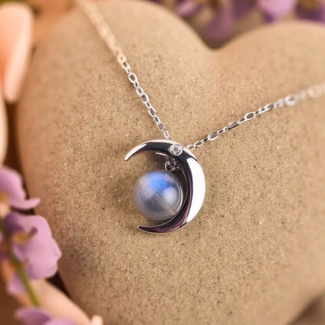 “Enchanted Moon” Pendant in Labradorite & Silver