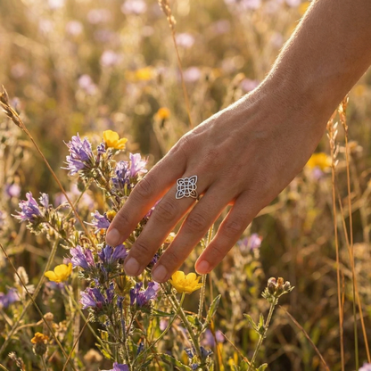 “Eternal Protection” Witch’s Knot Ring